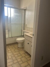 2601 N Kentucky Ave, Unit 4 in Roswell, NM - Foto de edificio - Building Photo