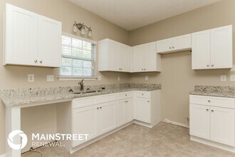 827 Shadow Lake Dr in Lithonia, GA - Building Photo - Building Photo