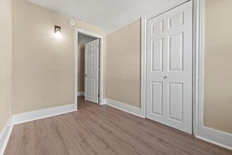 138 Bartlett St in Portsmouth, NH - Building Photo - Building Photo