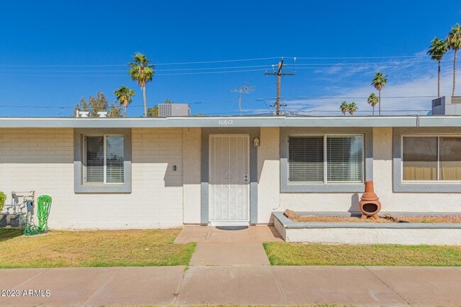 property at 10612 W Oakmont Dr
