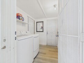 3618 MacArthur Blvd in Oakland, CA - Building Photo