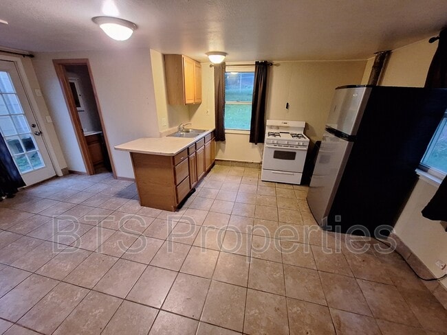 224 Grandview Ave in East Peoria, IL - Building Photo - Building Photo