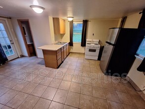 224 Grandview Ave in East Peoria, IL - Building Photo - Building Photo