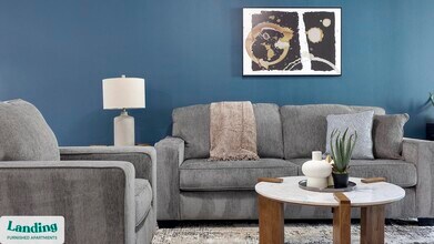 2323 E Highland Ave, Unit 2111 in Phoenix, AZ - Building Photo - Building Photo