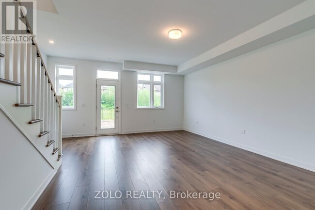 3049 Trailside Dr in Oakville, ON - Building Photo - Building Photo