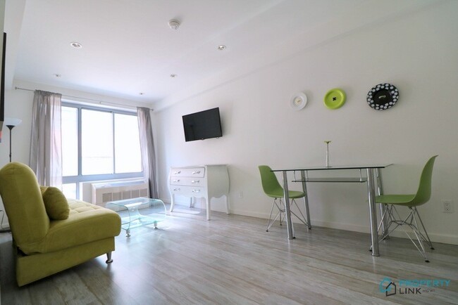 property at 521 W 48th St