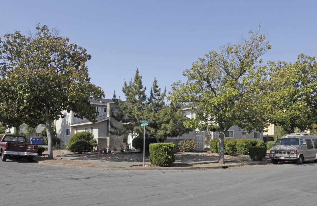 650 Kirkland Dr in Sunnyvale, CA - Building Photo