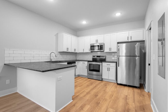 809 Maple St, Unit E in North Little Rock, AR - Building Photo - Building Photo