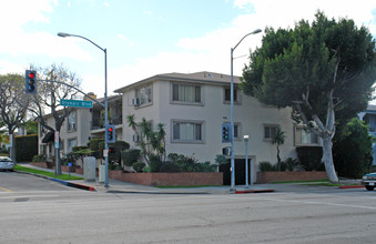 401 S Camden Dr in Beverly Hills, CA - Building Photo - Building Photo