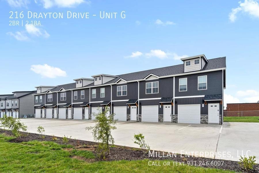 216 Drayton Dr in Clarksville, TN - Building Photo