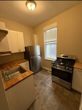 1669 N Humboldt Ave, Unit 1 in Milwaukee, WI - Building Photo - Building Photo