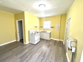 3612 Fairview St SW in Huntsville, AL - Building Photo - Building Photo