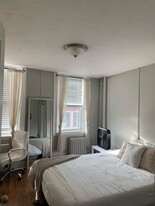 220 Hanover St, Unit 15 Apartamentos