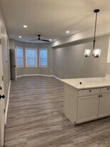 23 S Little Rock Ave in Ventnor City, NJ - Building Photo