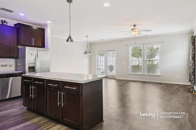 310 Sonoma Dr in Pooler, GA - Foto de edificio - Building Photo