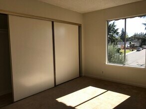 2765 Mauricia Ave, Unit B in Santa Clara, CA - Building Photo - Building Photo