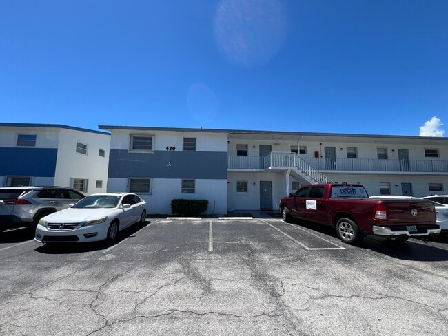 property at 420 W Palm St