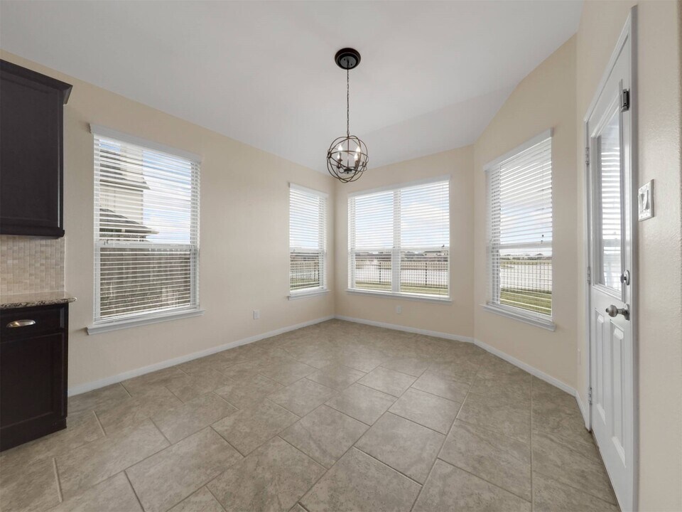 9318 Turnbull Ln in Rosenberg, TX - Building Photo