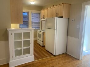 602 W 3rd St, Unit 1 in Royal Oak, MI - Foto de edificio - Building Photo