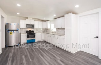 3741 Jasmine St in Sacramento, CA - Building Photo - Building Photo
