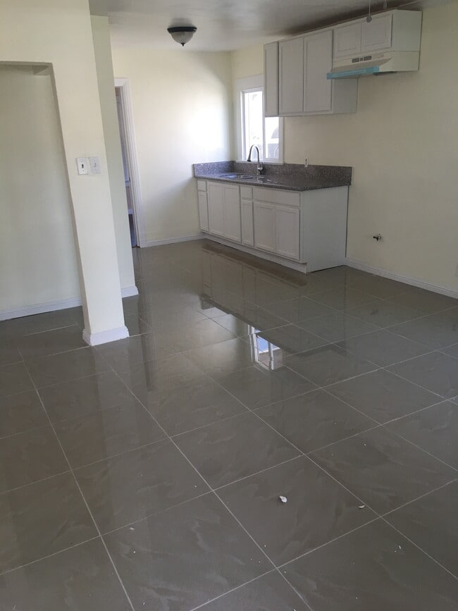 5280 Bangor St, Unit 2552 in Los Angeles, CA - Building Photo - Building Photo
