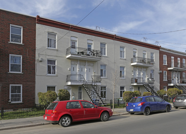 375-397 Galt in Montréal, QC - Building Photo - Primary Photo