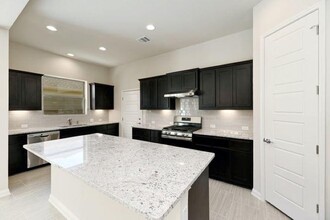 1507 Lawrence St in Austin, TX - Foto de edificio - Building Photo