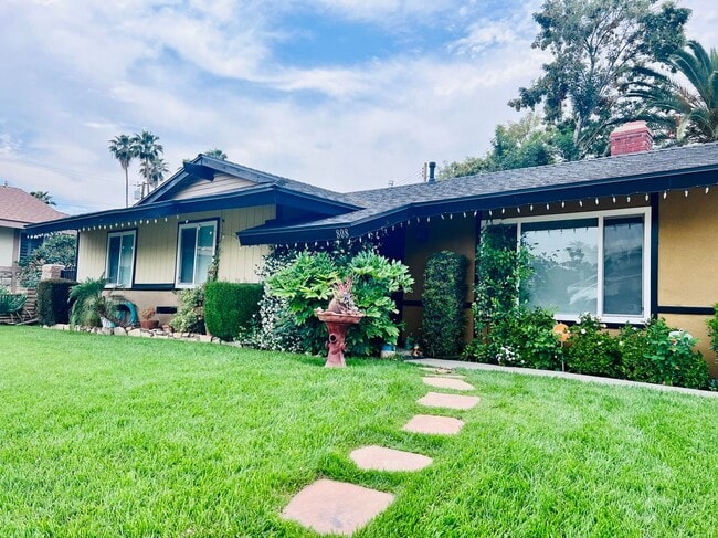 property at 808 Orchard Dr