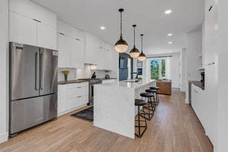 1007 12th Ave N in Nashville, TN - Building Photo - Building Photo