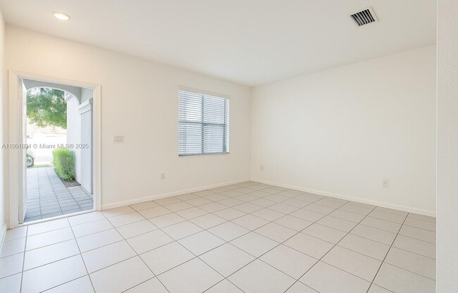 2664 SE 19th St in Homestead, FL - Building Photo - Building Photo