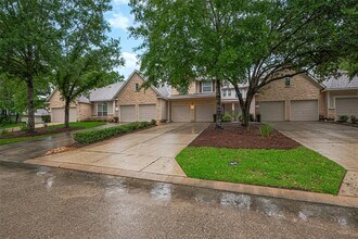 18 W Greenhill Terrace Pl in Spring, TX - Building Photo - Building Photo