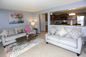 Stoney Hill 1 Apartments in Sioux Falls, SD - Foto de edificio - Interior Photo