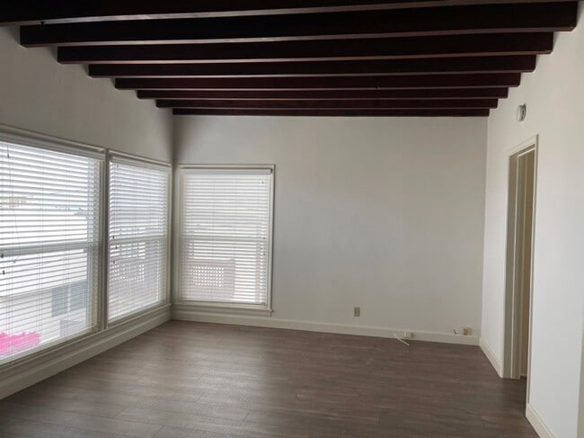 219 30th St in Hermosa Beach, CA - Building Photo - Building Photo