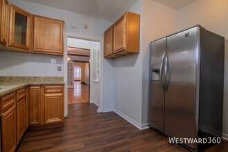 7640 S Phillips Ave in Chicago, IL - Building Photo - Building Photo