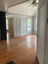 38 Comfort St, Unit UP in Rochester, NY - Building Photo - Building Photo