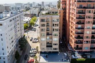 2000 Washington St in San Francisco, CA - Building Photo - Building Photo