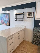 84-965-965 Farrington Hwy in Waianae, HI - Foto de edificio - Building Photo