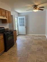 11015 Lansford Dr in Louisville, KY - Building Photo - Building Photo