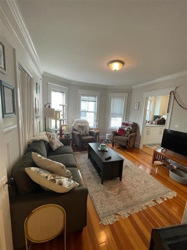 34 Leonard St, Unit 1