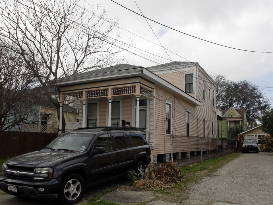 325 S Lopez St in New Orleans, LA - Building Photo