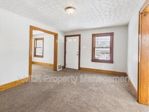 806 Crouse St in Akron, OH - Building Photo - Building Photo