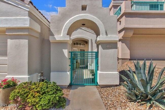 property at 1138 E Amberwood Dr