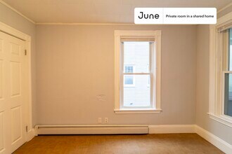 Room in Shared 3 bed/1 bath home in Cambridge, MA - Building Photo - Building Photo