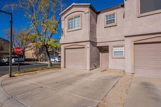 125 S 56th St in Mesa, AZ - Foto de edificio - Building Photo