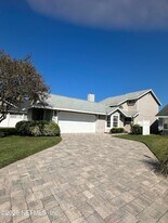 137 Burning Pine Ct in Palm Valley, FL - Building Photo
