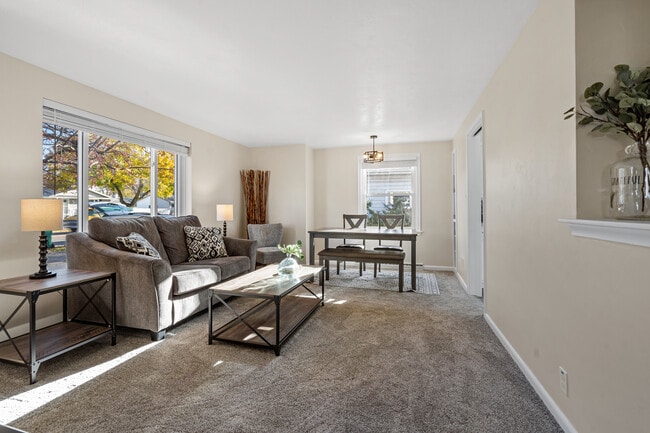 property at 1222 S Oneida St