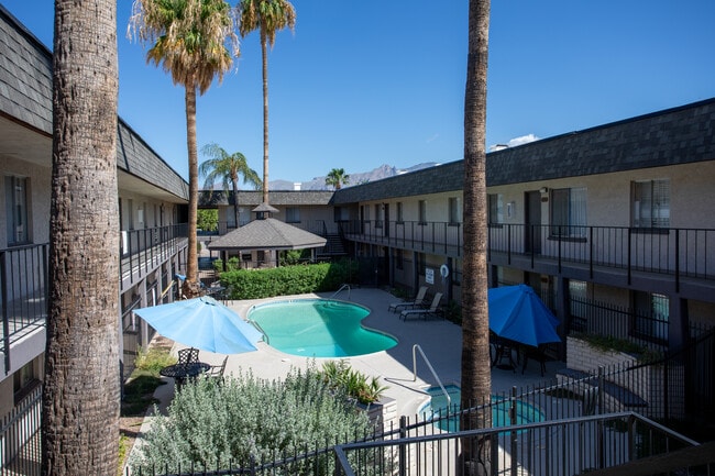Waters Edge in Tucson, AZ - Foto de edificio - Building Photo