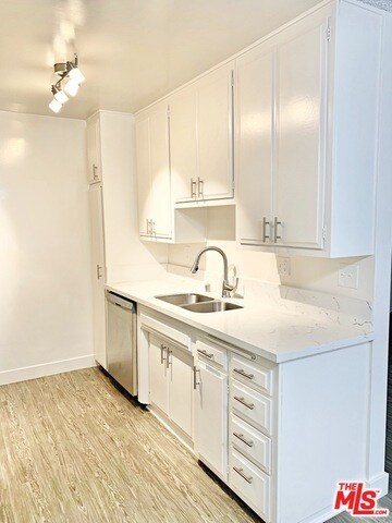 13205 Barbara Ann St-Unit -8 in Los Angeles, CA - Building Photo - Building Photo