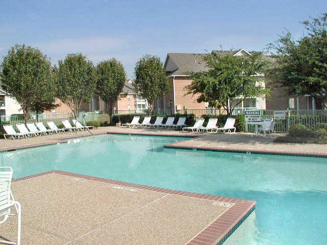 GARDEN GATE PLANO in Plano, TX - Foto de edificio - Building Photo