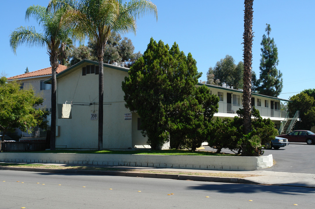 359 N 1st St in El Cajon, CA - Building Photo